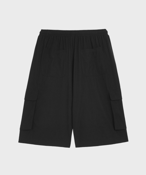 GLW(ジーエルダブリュ)の「ナイロンバミューダカーゴパンツブラック(その他パンツ・レディース・その他・SMALL/MEDIUM/LARGE)」の7枚目の写真