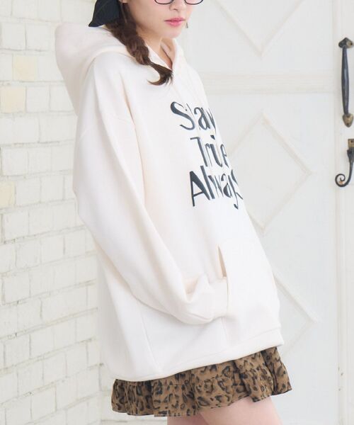 ems excite（エムズエキサイト）の「ロゴBIGパーカー（パーカー・レディース・ダークグレー/ダークブルー/ナチュラル・FREE）」の2枚目の写真