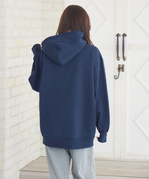 ems excite（エムズエキサイト）の「ロゴBIGパーカー（パーカー・レディース・ダークグレー/ダークブルー/ナチュラル・FREE）」の15枚目の写真