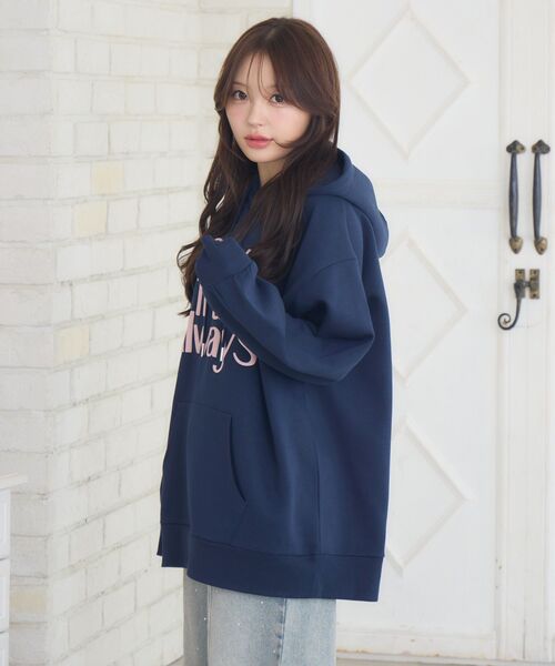 ems excite（エムズエキサイト）の「ロゴBIGパーカー（パーカー・レディース・ダークグレー/ダークブルー/ナチュラル・FREE）」の16枚目の写真