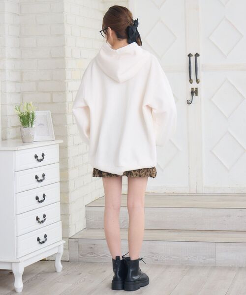 ems excite（エムズエキサイト）の「ロゴBIGパーカー（パーカー・レディース・ダークグレー/ダークブルー/ナチュラル・FREE）」の19枚目の写真