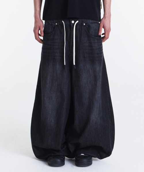 KICHUL(キチョル)の「SUMMER VACATION BALLOON PANTS (WASHED GREY)(デニムパンツ・メンズ・その他・LARGE/MEDIUM/SMALL/X-SMALL)」の1枚目の写真