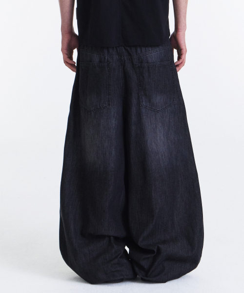KICHUL(キチョル)の「SUMMER VACATION BALLOON PANTS (WASHED GREY)(デニムパンツ・メンズ・その他・LARGE/MEDIUM/SMALL/X-SMALL)」の3枚目の写真