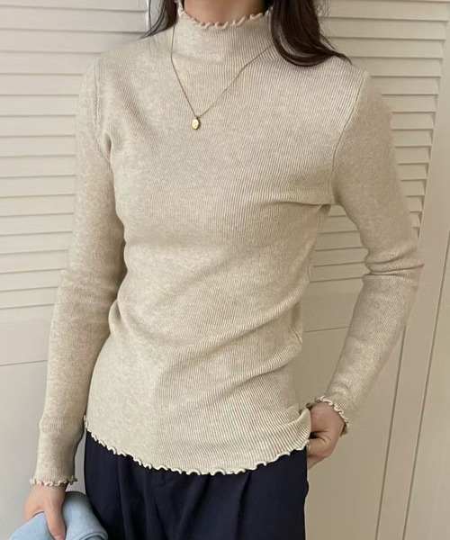DAY CLOSET（デイ クローゼット）の「【大人の華やぎニット】長袖ハイネックメロウフリルニットトップス レディース（ニット/セーター・レディース・グレー/アイボリー/ブラック/ピンク/オートミール/ボルドー・FREE）」の4枚目の写真