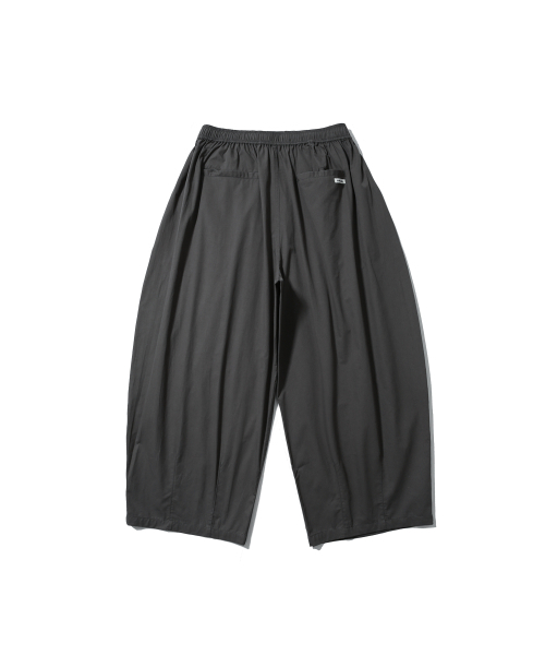 ANGLAN(アングラン)の「Essential Easy Balloon Pants - Grey(その他パンツ・メンズ・グレー・FREE/1/2)」の6枚目の写真
