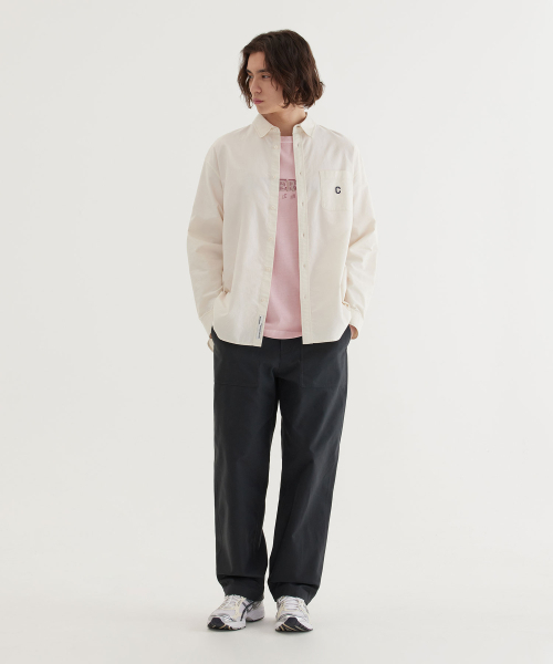 COVERNAT(カバーナット)の「Cロゴダイングオックスフォードシャツアイボリー(シャツ/ブラウス・レディース・その他・X-LARGE/XX-LARGE/X-SMALL/SMALL/MEDIUM/LARGE)」の4枚目の写真