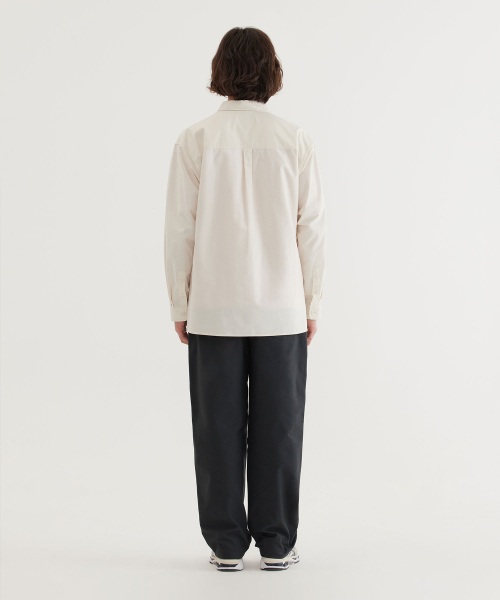COVERNAT(カバーナット)の「Cロゴダイングオックスフォードシャツアイボリー(シャツ/ブラウス・レディース・その他・X-LARGE/XX-LARGE/X-SMALL/SMALL/MEDIUM/LARGE)」の6枚目の写真