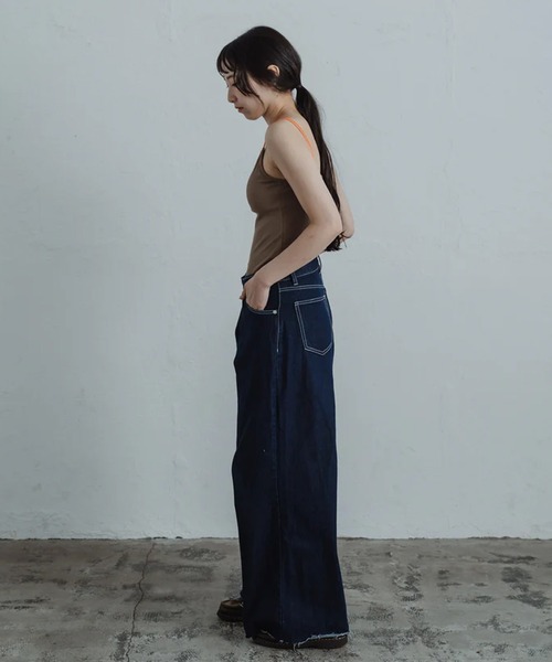 merrylatte（メリーラテ）の「front hook wide denim pants（デニムパンツ・レディース・ブルー/インディゴブルー・S/M）」の13枚目の写真