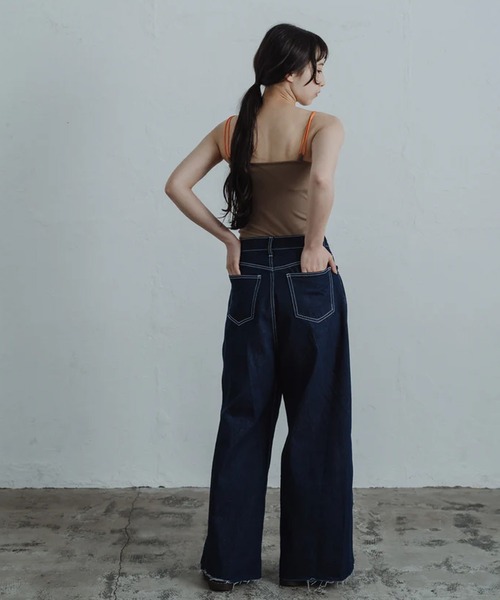 merrylatte（メリーラテ）の「front hook wide denim pants（デニムパンツ・レディース・ブルー/インディゴブルー・S/M）」の12枚目の写真