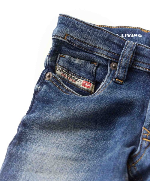 DIESEL KIDS(ディーゼルキッズ)の「DIESEL(ディーゼル)Kids & Junior デニムパンツ(デニムパンツ・キッズ・インディゴブルー・6Y/8Y/10Y/12Y/16Y/4Y/14Y)」の6枚目の写真