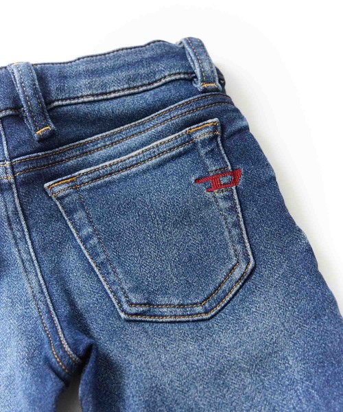 DIESEL KIDS(ディーゼルキッズ)の「DIESEL(ディーゼル)Kids & Junior デニムパンツ(デニムパンツ・キッズ・インディゴブルー・6Y/8Y/10Y/12Y/16Y/4Y/14Y)」の7枚目の写真