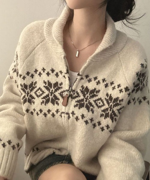 gossip！ロサンゼルス（ゴシップロサンゼルス）の「ノルディックパターン ジップアップセーター（ニット/セーター・レディース・オフホワイト/グレー・FREE）」の8枚目の写真