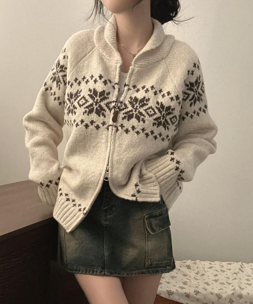 gossip！ロサンゼルス（ゴシップロサンゼルス）の「ノルディックパターン ジップアップセーター（ニット/セーター・レディース・オフホワイト/グレー・FREE）」の9枚目の写真