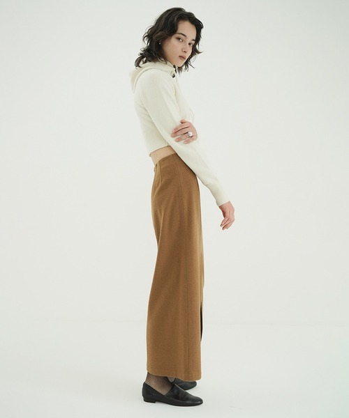 CLANE（クラネ）の「SHORT KNIT HOODIE（ニット/セーター・レディース・アイボリー/カーキ・1/2）」の4枚目の写真