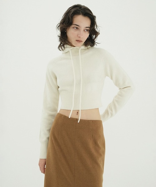 CLANE（クラネ）の「SHORT KNIT HOODIE（ニット/セーター・レディース・アイボリー/カーキ・1/2）」の5枚目の写真