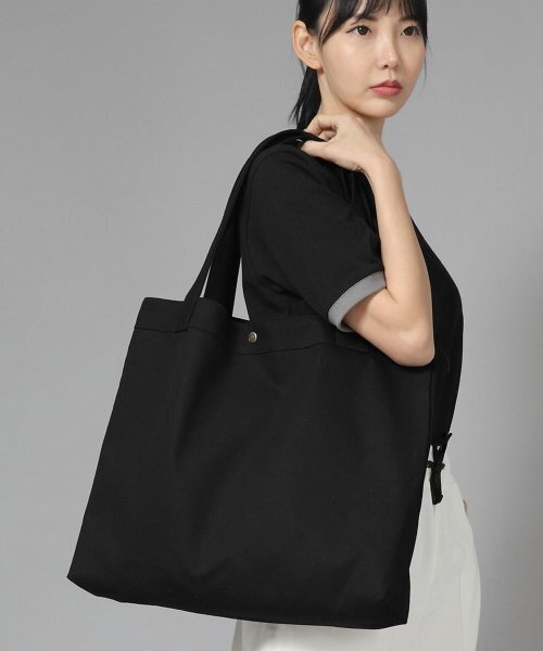 SAINTCREW（セントクルー）の「ボタンオープンビッグサイズショルダーバッグ BOB-117 ブラック（エコバッグ/サブバッグ・メンズ・その他・フリー）」の2枚目の写真