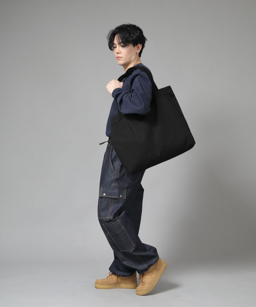 SAINTCREW（セントクルー）の「ボタンオープンビッグサイズショルダーバッグ BOB-117 ブラック（エコバッグ/サブバッグ・メンズ・その他・フリー）」の6枚目の写真