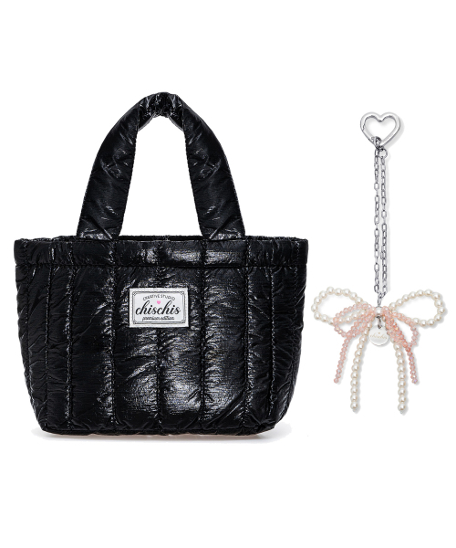 CHISCHIS（チス チス）の「[SET] CHISCHIS PADDING BAG_BLACK + RIBBON HEART CHARM（トートバッグ・レディース・ホワイト/ピンク/シルバー・FREE）」の4枚目の写真