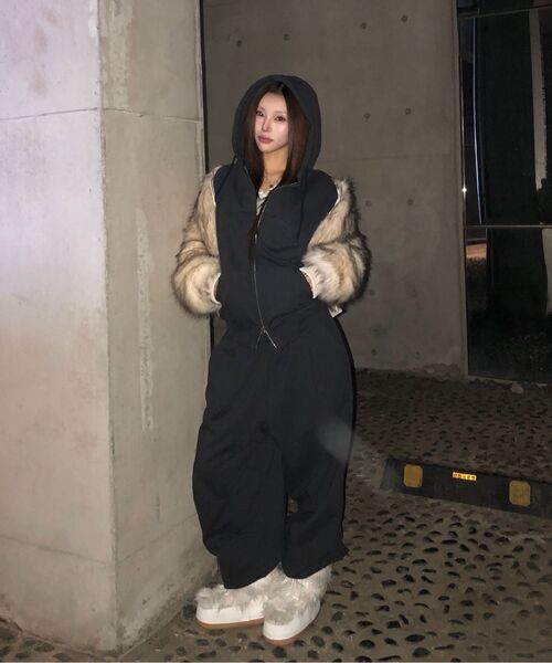 DAUSPICE(ディーオスピス)の「(DUC) Symbol Hoodie Zip-up Vintage Black(パーカー・レディース・ブラック・MEDIUM/LARGE/X-LARGE)」の12枚目の写真