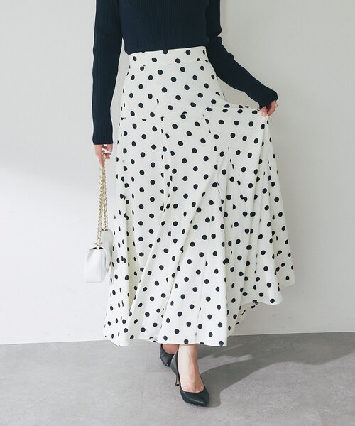 La boutique BonBon（ラブティックボンボン）の「【再販決定！・3サイズ展開あり】ドットマチフレアスカート（スカート・レディース・ネイビー/オフホワイト・36/PS/38）」の21枚目の写真