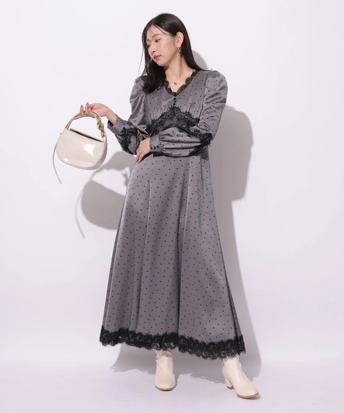 Mystrada（マイストラーダ）の「ドット×レースサテンワンピース（ワンピース・レディース・チャコールグレー/ベージュ系その他・38/36）」の4枚目の写真