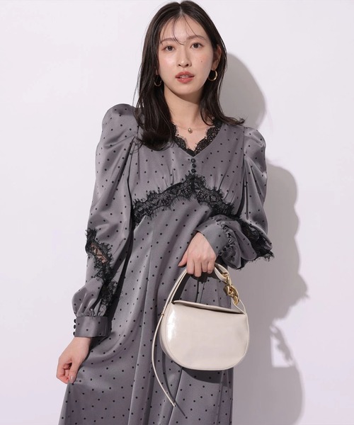 Mystrada（マイストラーダ）の「ドット×レースサテンワンピース（ワンピース・レディース・チャコールグレー/ベージュ系その他・38/36）」の8枚目の写真