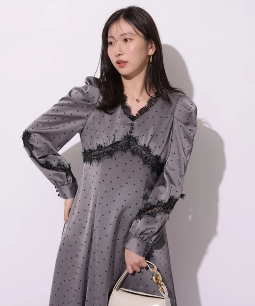Mystrada（マイストラーダ）の「ドット×レースサテンワンピース（ワンピース・レディース・チャコールグレー/ベージュ系その他・38/36）」の9枚目の写真