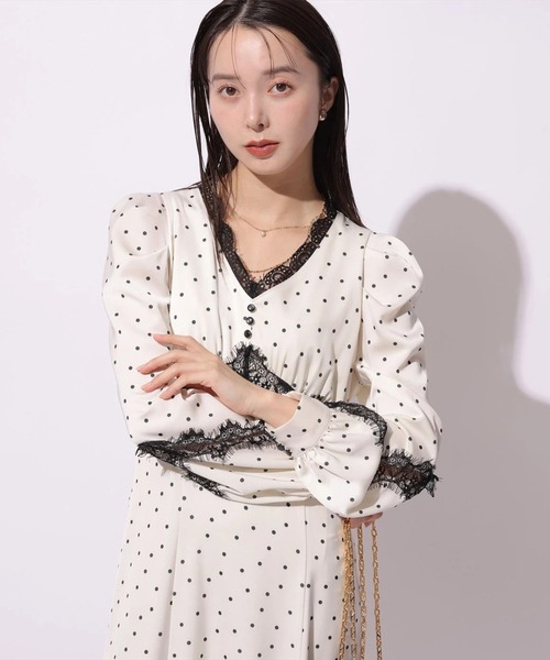 Mystrada（マイストラーダ）の「ドット×レースサテンワンピース（ワンピース・レディース・チャコールグレー/ベージュ系その他・38/36）」の20枚目の写真