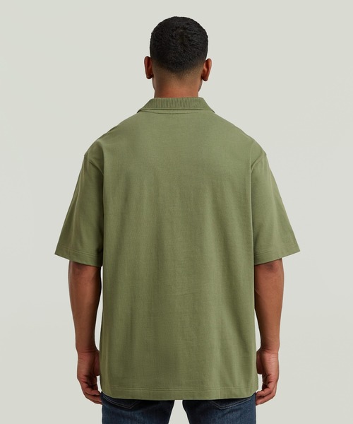 G-STAR（ジースター）の「Loose Polo/ガーメントウォッシュワンポイントオーバーサイズルーズポロシャツ（ポロシャツ・メンズ・カーキ/ダークブラック・SMALL/MEDIUM/LARGE/X-SMALL/X-LARGE）」の3枚目の写真