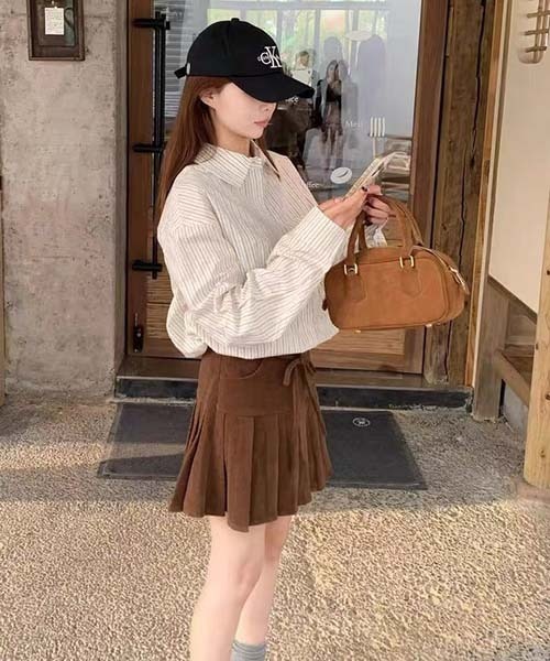 gossip！ロサンゼルス（ゴシップロサンゼルス）の「プリーツスカート コーデュロイミニ丈スカート（スカート・レディース・ブラウン/ブラック・M/S）」の11枚目の写真
