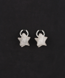 LOWOOL（ロウル）の「White struggle earrings（ピアス（両耳用））」