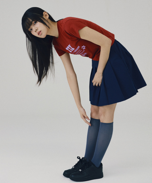 ITZAVIBE(イッザバイブ)の「ITZ OFFICIAL LOGO CROP T SHIRT - RED(Tシャツ/カットソー・レディース・その他・ONE SIZE)」の2枚目の写真