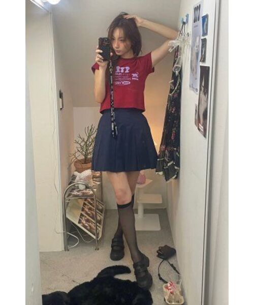 ITZAVIBE(イッザバイブ)の「ITZ OFFICIAL LOGO CROP T SHIRT - RED(Tシャツ/カットソー・レディース・その他・ONE SIZE)」の7枚目の写真