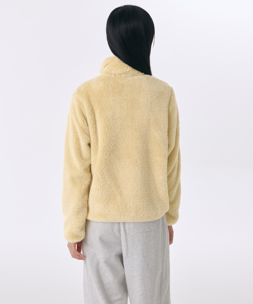 MUSINSA STANDARD WOMAN（ムシンサスタンダードウーマン）の「ウィメンズシャギーフリースジップアップジャケット[バター]（その他アウター・レディース・その他・M/L/S）」の2枚目の写真