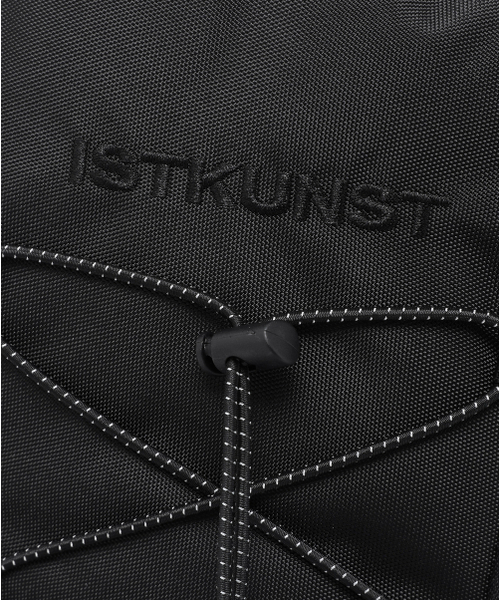 ISTKUNST(イストクンスト)の「UTILITY 18 BACKPACK_BLACK(IK2EFMAB40A)(バックパック/リュック・レディース・ブラック・FREE)」の5枚目の写真