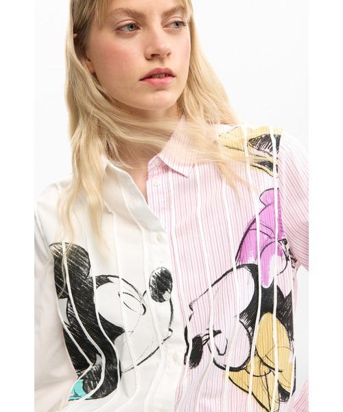 Desigual（デシグアル）の「ミッキー&ミニー ストライプ カラーブロック シャツ（シャツ/ブラウス・レディース・ホワイト・S/M/L/XL/XS）」の3枚目の写真