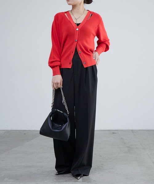 Lui's（ルイス）の「襟デザインVカーディガン（カーディガン/ボレロ・レディース・ブラック/グレイッシュベージュ/オレンジ・FREE）」の6枚目の写真