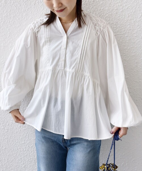 SHIPS(シップス)の「【WEB限定】〈手洗い可能〉ショルダー 刺繍 タック ブラウス(シャツ/ブラウス・レディース・オフホワイト/ライトイエロー/ネイビー・ONE SIZE)」の9枚目の写真