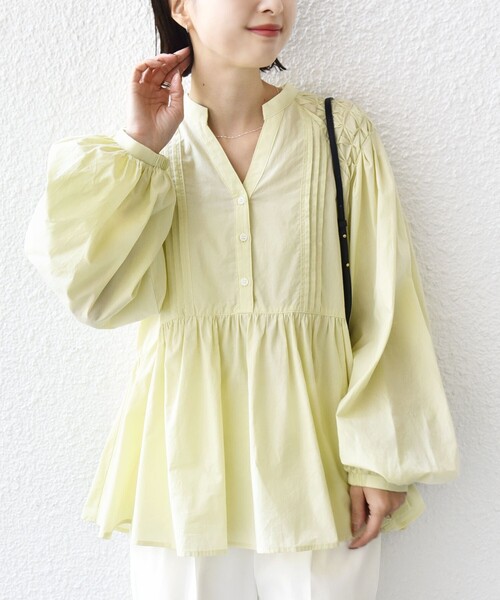 SHIPS(シップス)の「【WEB限定】〈手洗い可能〉ショルダー 刺繍 タック ブラウス(シャツ/ブラウス・レディース・オフホワイト/ライトイエロー/ネイビー・ONE SIZE)」の17枚目の写真