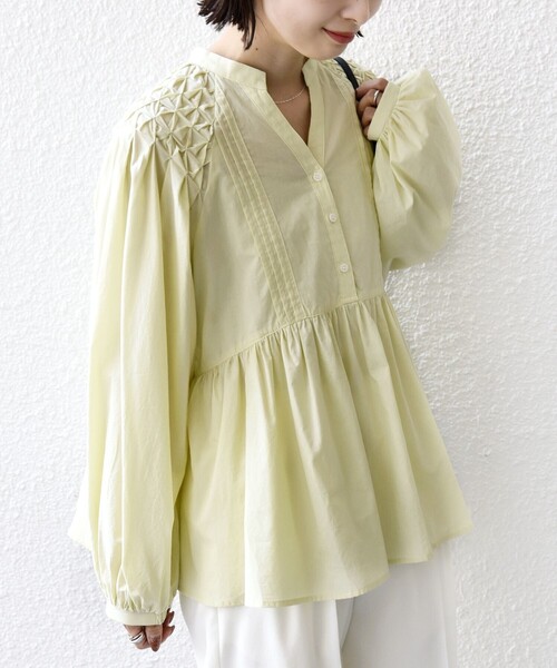 SHIPS(シップス)の「【WEB限定】〈手洗い可能〉ショルダー 刺繍 タック ブラウス(シャツ/ブラウス・レディース・オフホワイト/ライトイエロー/ネイビー・ONE SIZE)」の20枚目の写真
