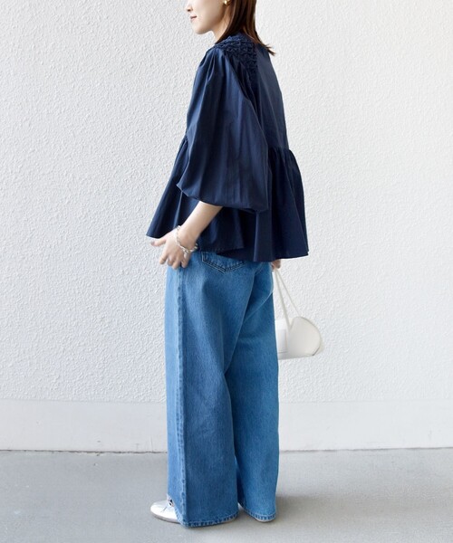 SHIPS(シップス)の「【WEB限定】〈手洗い可能〉ショルダー 刺繍 タック ブラウス(シャツ/ブラウス・レディース・オフホワイト/ライトイエロー/ネイビー・ONE SIZE)」の22枚目の写真