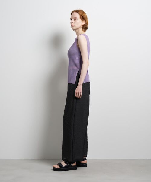 LANVIN en Bleu（ランバンオンブルー）の「シアーリブボートネックニット（ニット/セーター・レディース・ブラック/グレー/ライトパープル・38）」の16枚目の写真