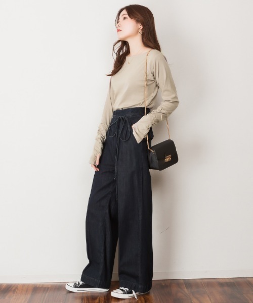 aity(アイティ)の「M-4L 指穴付き ボートネックくしゅくしゅ袖カットソー 夏服(Tシャツ/カットソー・レディース・ネイビー/杢グレー/パープル系/オフホワイト/グレー系/チャコールグレー/カーキ/グレイッシュベージュ/ブラック・4L/3L/LL/L/M)」の21枚目の写真
