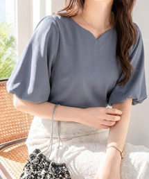 サラっと×ひんやり!バルーン袖×ハートネックブラウス <接触冷感・UVカット・シワになりにくい・ウォッシャブル・毛玉になりにくい>