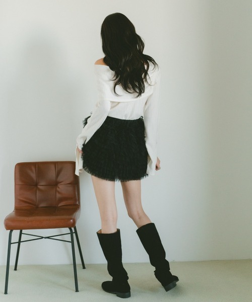 VANNIE U(ヴァニーユー)の「ワンショルダーフレアスリーブトップス / カットソー(Tシャツ/カットソー・レディース・アイボリー/ブラック/グレー・FREE)」の18枚目の写真