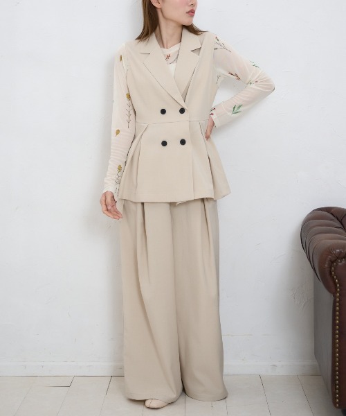 model：163cm / size：F