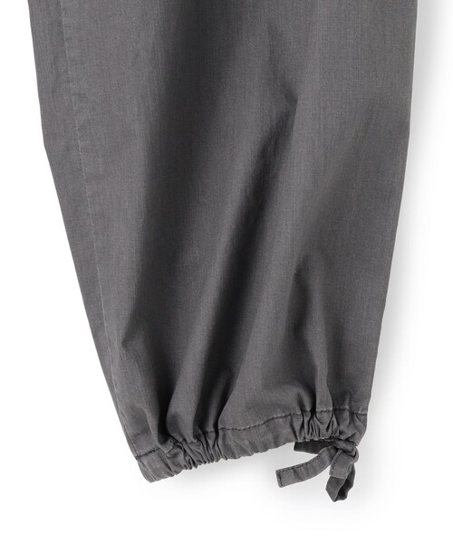 J.PRESS YORK STREET（ジェイプレスヨークストリート）の「【WOMEN】ソフトコットン ワイドベイカー パンツ（その他パンツ・レディース・グレー系/ベージュ系/カーキ系・F）」の12枚目の写真