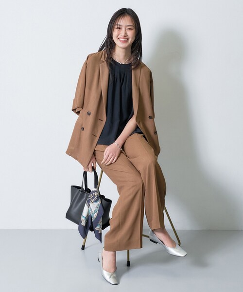 INDIVI（インディヴィ）の「【洗える】無地＆チェーン柄 ギャザートップス（シャツ/ブラウス・レディース・ライトグレー系/ネイビー/ブルー系その他・38/13/15 /19/05/34）」の12枚目の写真