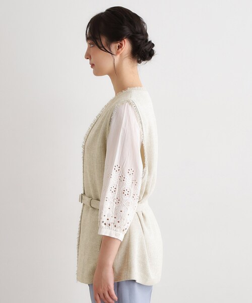 LAURA ASHLEY(ローラアシュレイ)の「【洗える/ベルト付き】リネンライクフリンジジレ(ベスト・レディース・ブラウン/ライトベージュ・38)」の12枚目の写真