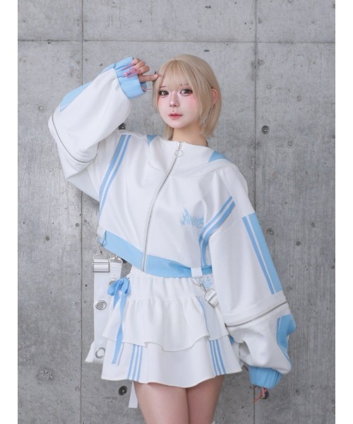 Amilige(アミリージュ)の「ウサギ耳バイカラージャージトップス【2way/セットアップ着用可能】(ジャージ・レディース・ブラック×ホワイト/ホワイト×ブルー/ブラック×パープル・FREE)」の16枚目の写真
